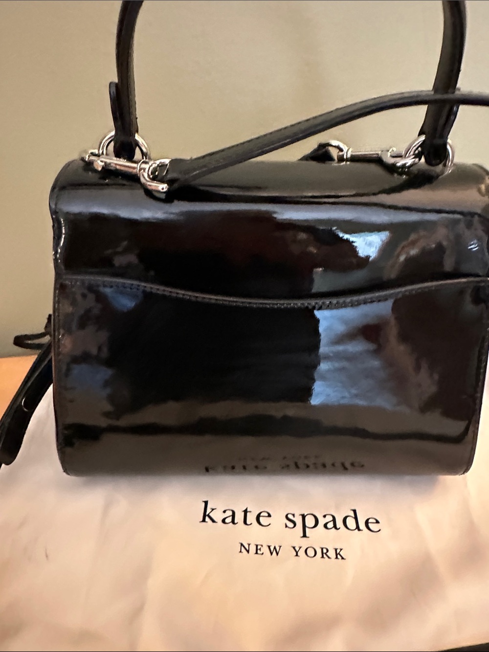 Kate Spade black, patent leather satchel with Top Handle - Picture 3 of 6